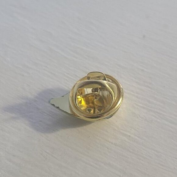 Red Cross Blood Drive Donor Vintage Lapel Pin - Picture 5 of 5